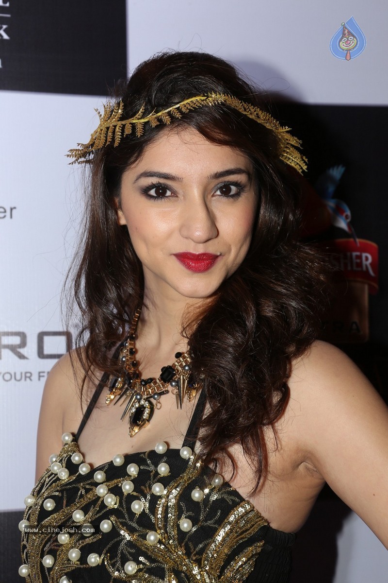 Tanvi Vyas New Photos - 68 / 124 photos