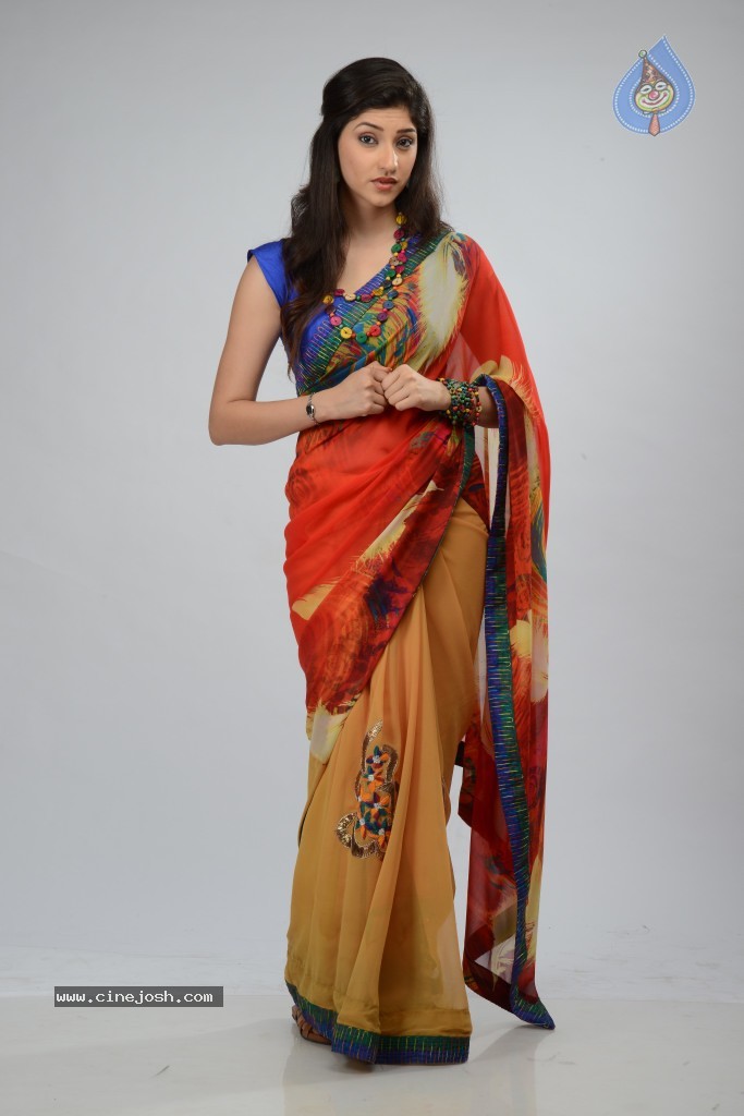 Tanvi Vyas Photo Gallery - 30 / 39 photos