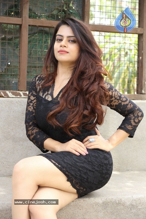 Tanya Chowdary New Pics - 17 / 20 photos