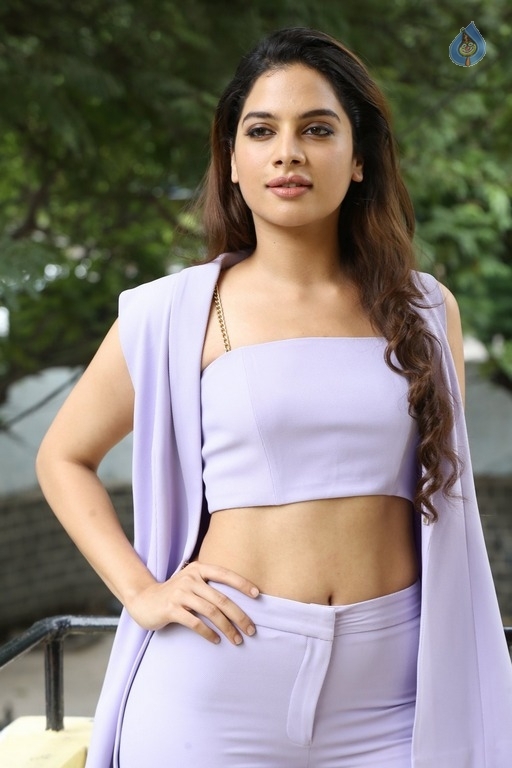 Tanya Hope Latest Gallery - 15 / 36 photos