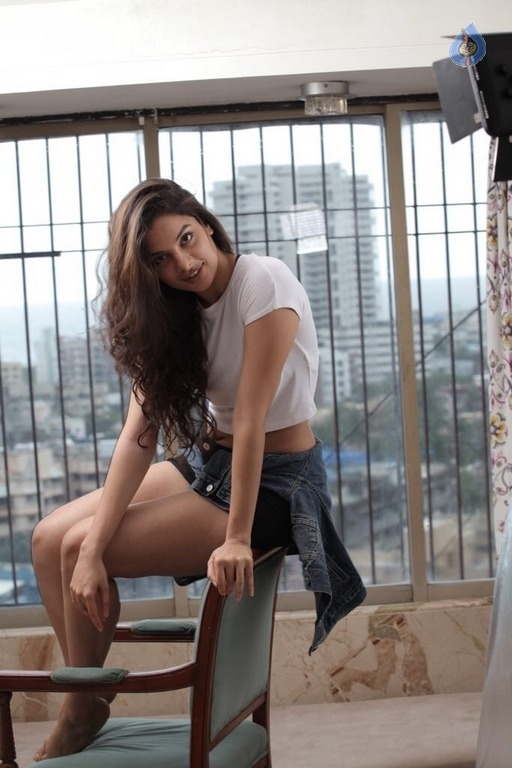 Tanya Hope Latest Stills - 13 / 17 photos