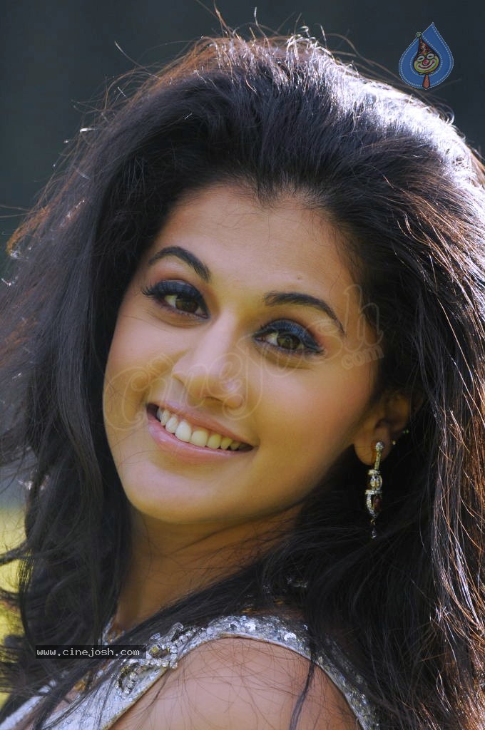 Tapsee High Resolution Stills - 26 / 43 photos