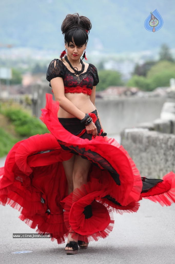 Tapsee Hot Photos - 2 / 12 photos