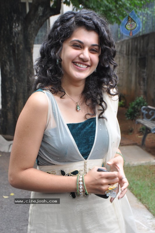 Tapsee Latest Gallery - 25 / 64 photos