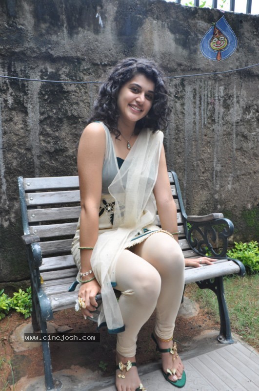 Tapsee Latest Gallery - 27 / 64 photos