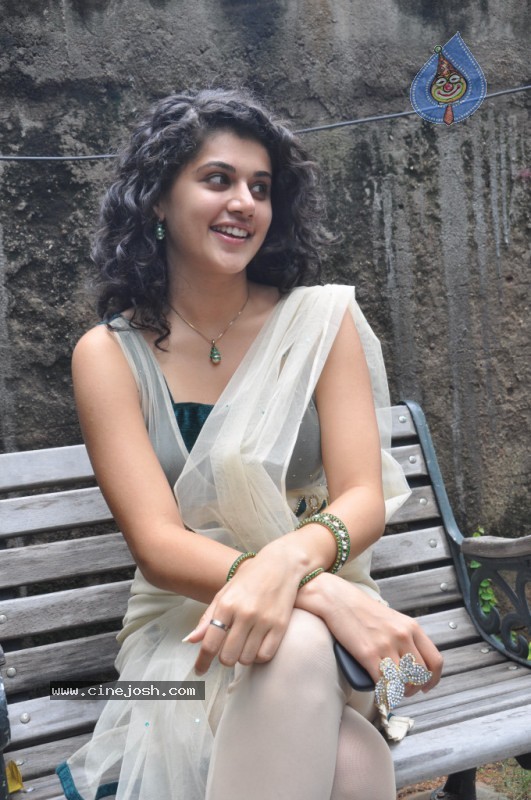 Tapsee Latest Gallery - 29 / 64 photos