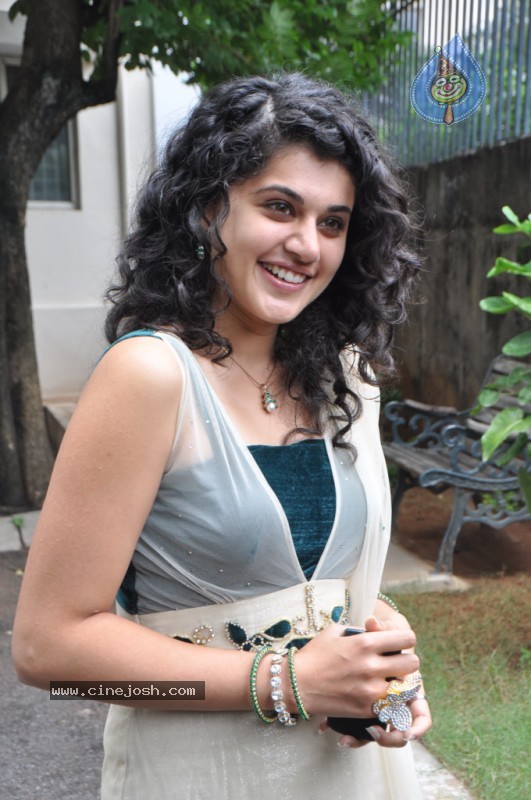 Tapsee Latest Gallery - 40 / 64 photos