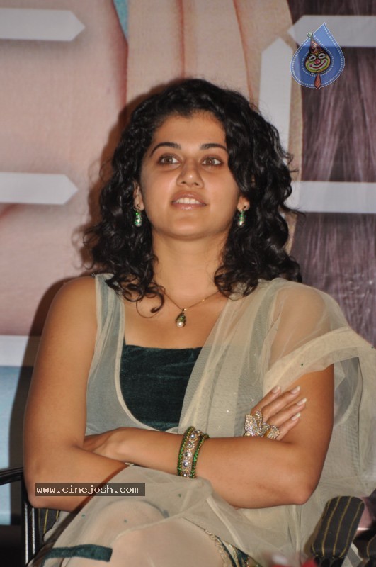 Tapsee Latest Gallery - 42 / 64 photos