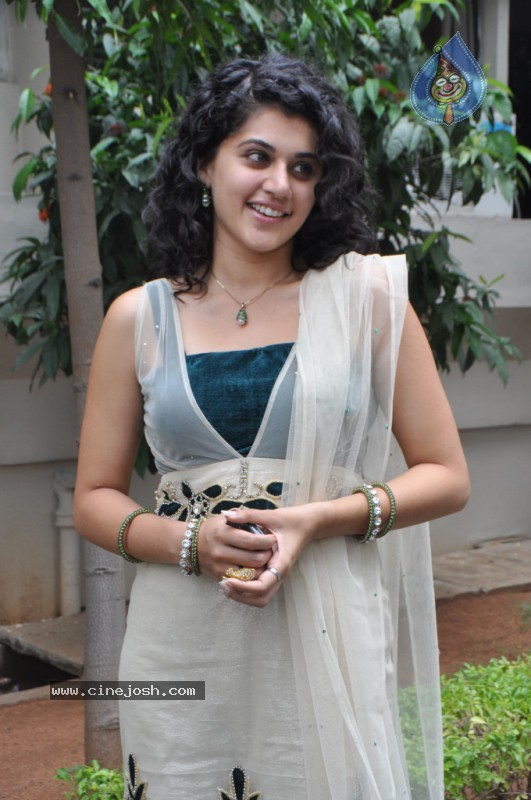 Tapsee Latest Gallery - 52 / 64 photos