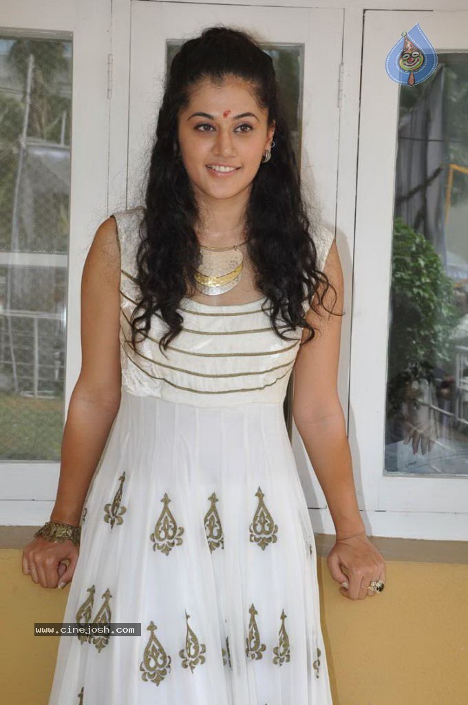 Tapsee Latest Photos - 57 / 65 photos