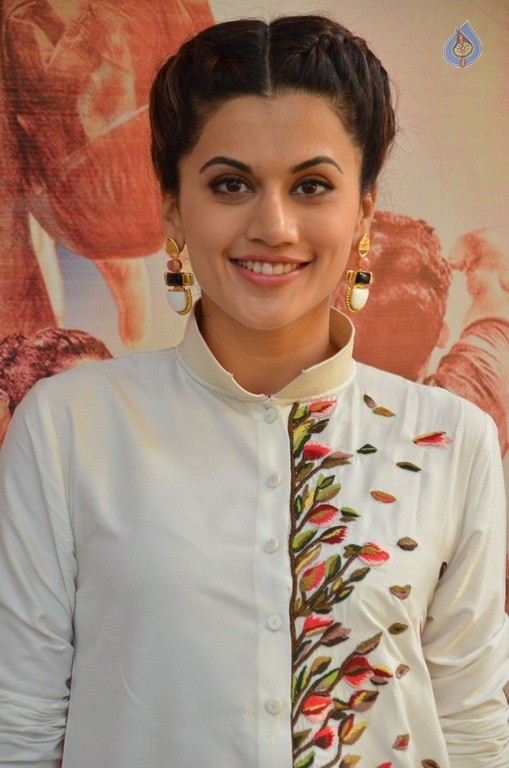 Tapsee Latest Photos - 12 / 36 photos