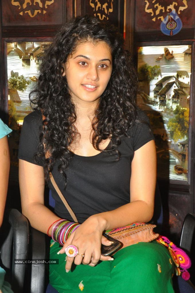 Tapsee Latest Stills - 23 / 72 photos