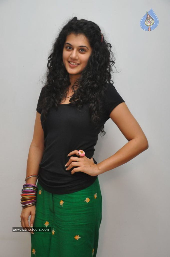 Tapsee Latest Stills - 36 / 72 photos