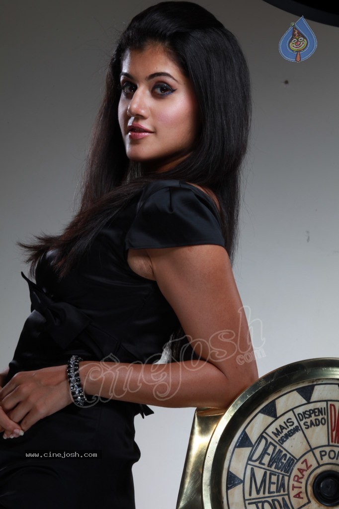 Tapsee Photo Shoot Stills - 27 / 77 photos