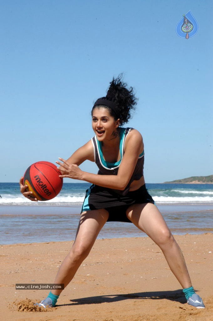 Tapsee Stills in Mr. Perfect Movie - 56 / 62 photos