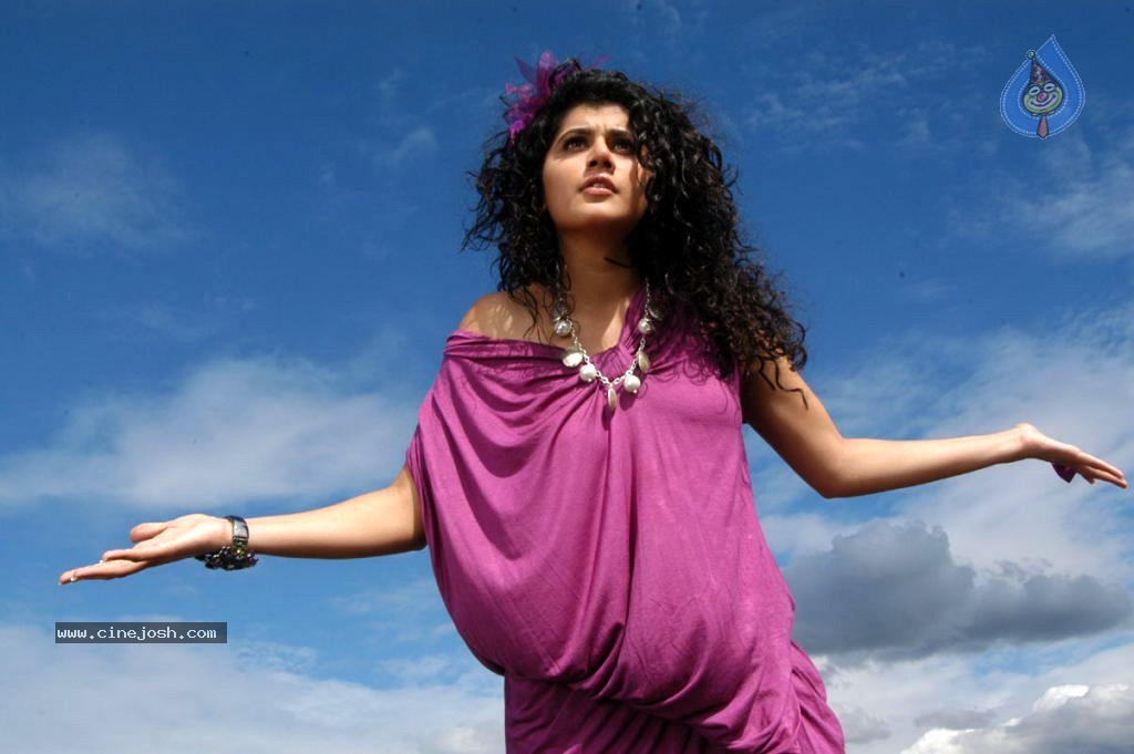 Tapsee Stills in Mr. Perfect Movie - 59 / 62 photos