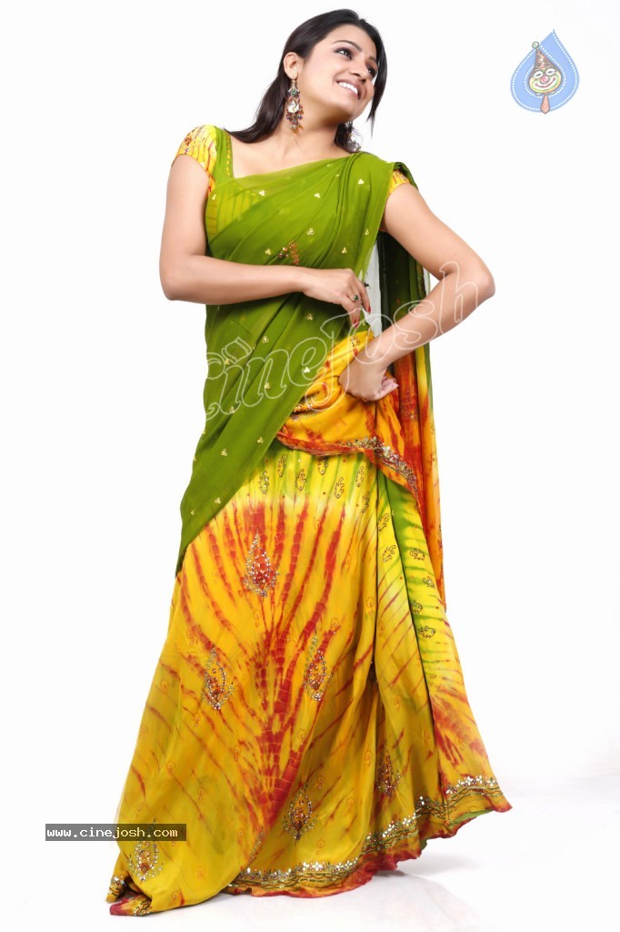 Tashu Kaushik Cute Stills - 83 / 152 photos