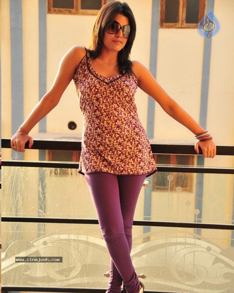 Tashu Kaushik Latest Gallery - 2 / 25 photos