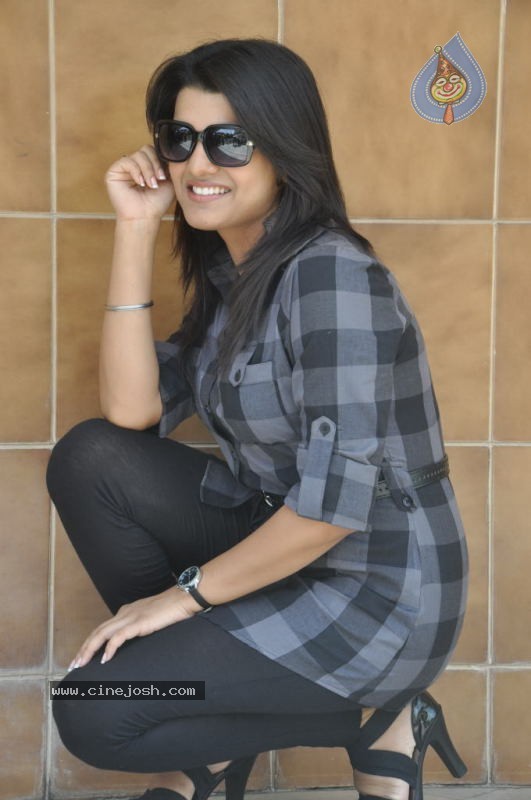 Tashu Kaushik Latest Stills - 67 / 128 photos