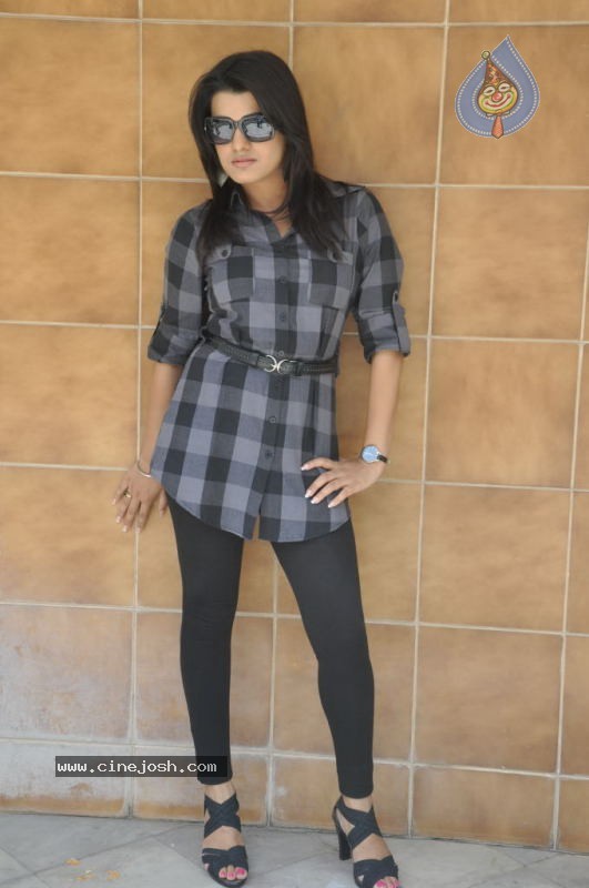 Tashu Kaushik Latest Stills - 97 / 128 photos