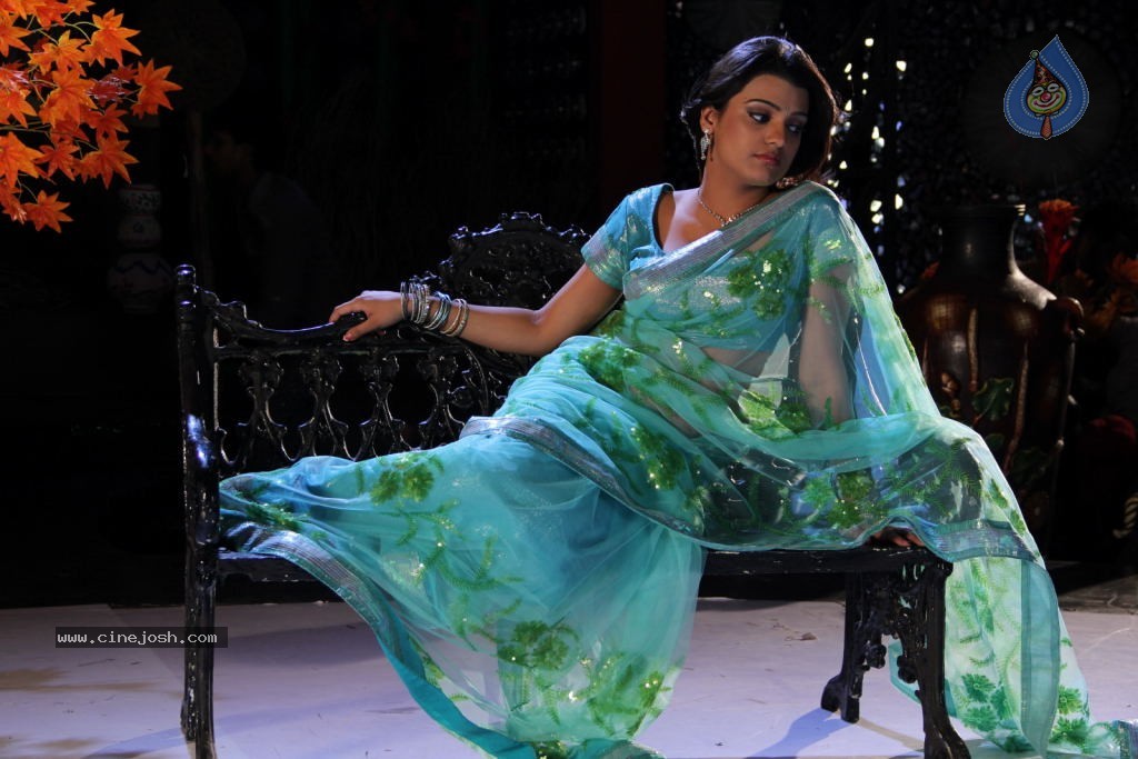 Tashu Kaushik New Pics - 6 / 68 photos