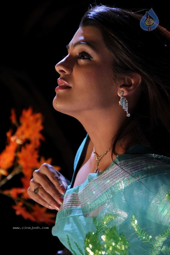 Tashu Kaushik New Pics - 52 / 68 photos