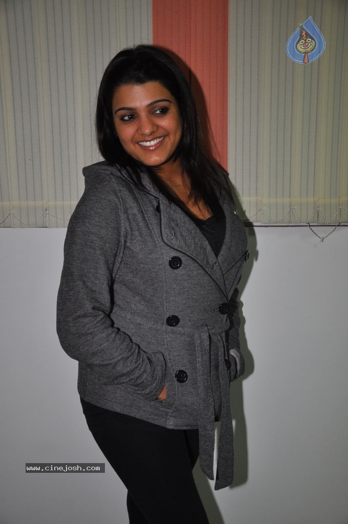 Tashu Kaushik New Stills - 9 / 76 photos