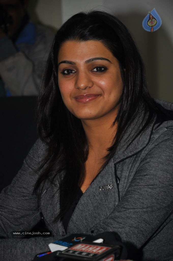 Tashu Kaushik New Stills - 11 / 76 photos