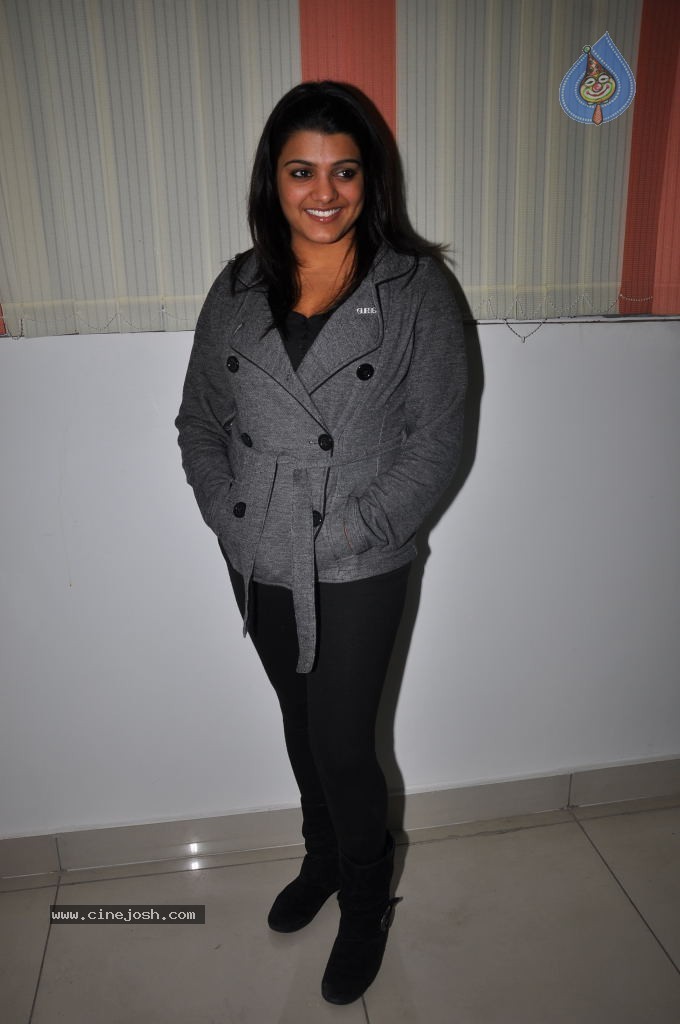 Tashu Kaushik New Stills - 48 / 76 photos