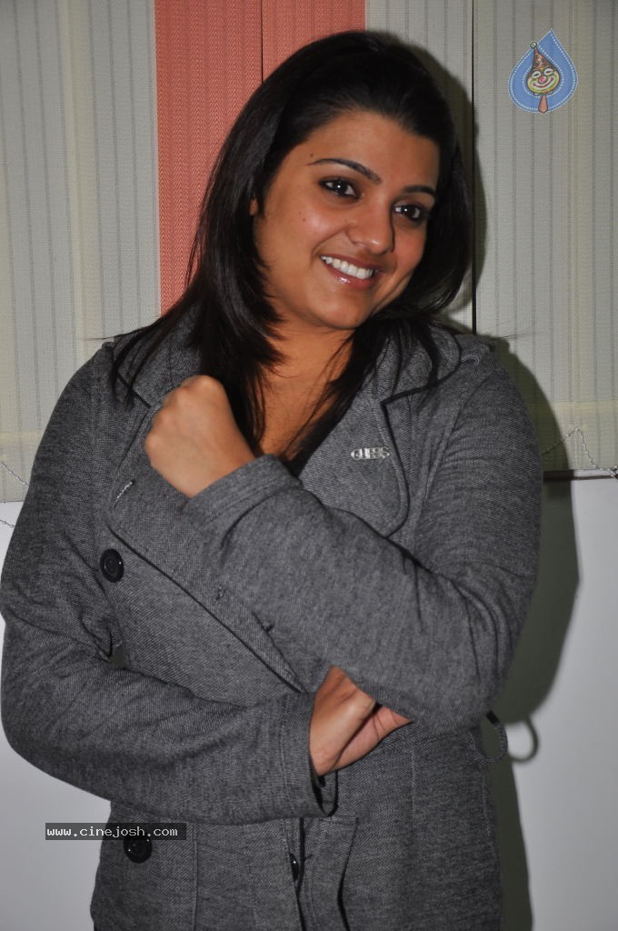 Tashu Kaushik New Stills - 49 / 76 photos