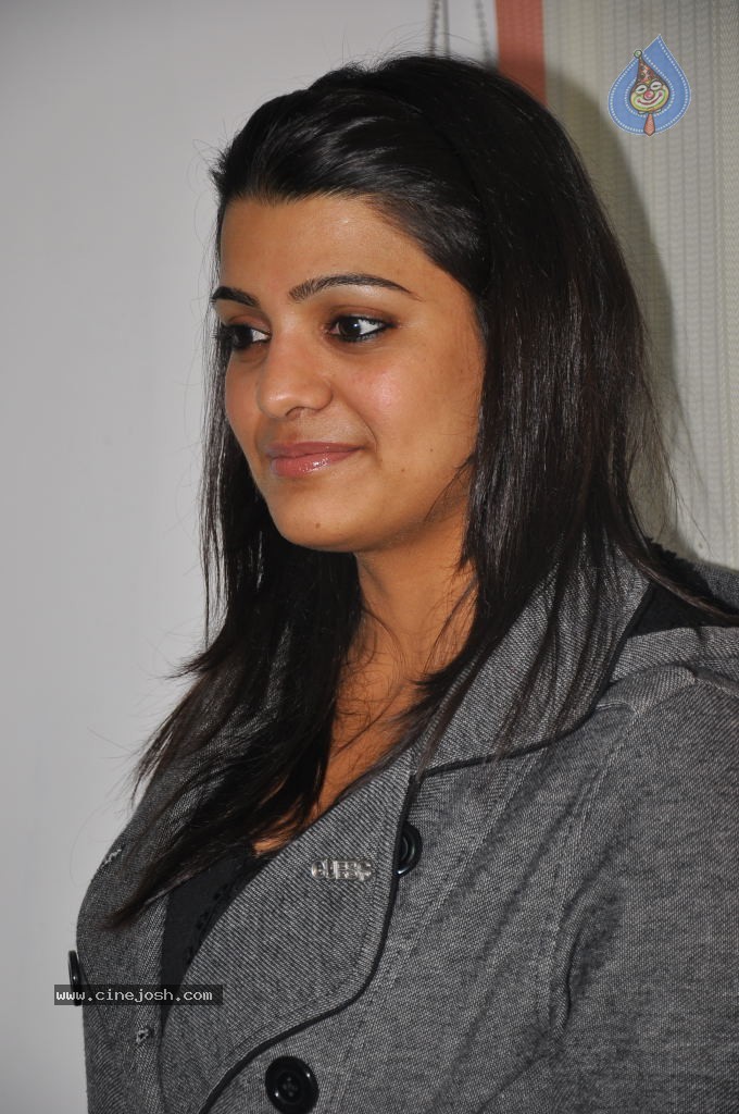 Tashu Kaushik New Stills - 69 / 76 photos