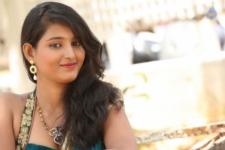 Teja Reddy Latest Pics - 22 / 37 photos