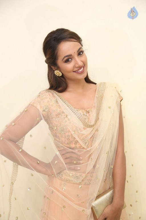 Tejaswi Latest Photos - 22 / 41 photos