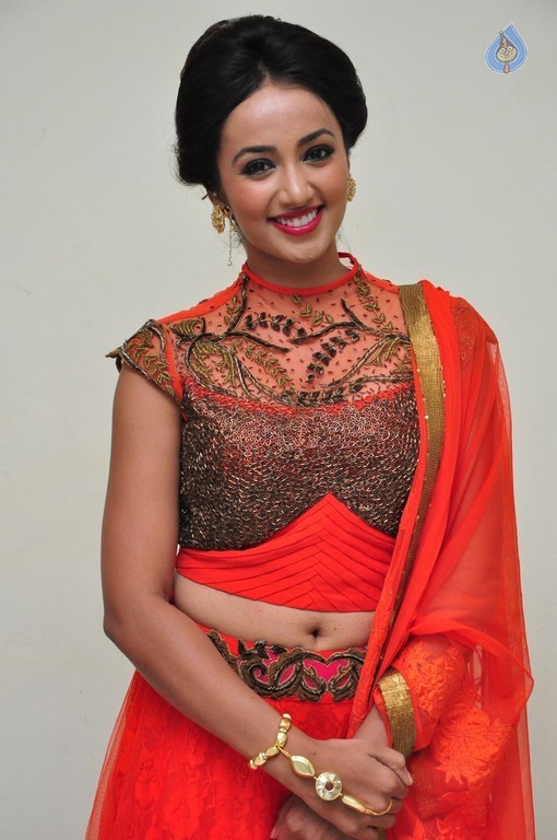 Tejaswi Madivada Photos - 19 / 54 photos