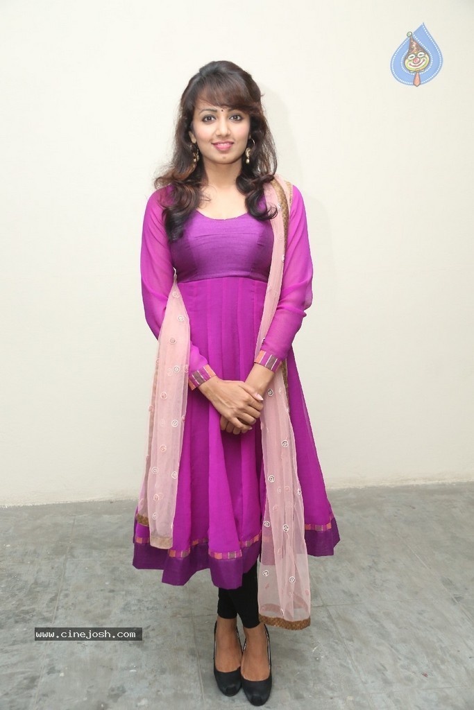 Tejaswi New Pics - 13 / 94 photos