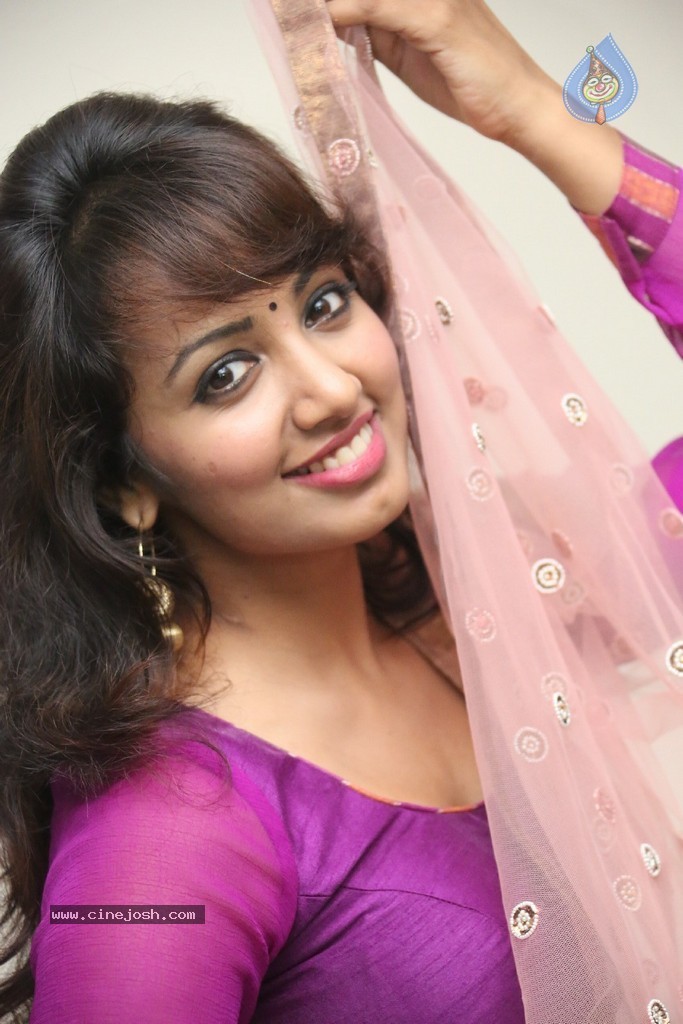 Tejaswi New Pics - 61 / 94 photos