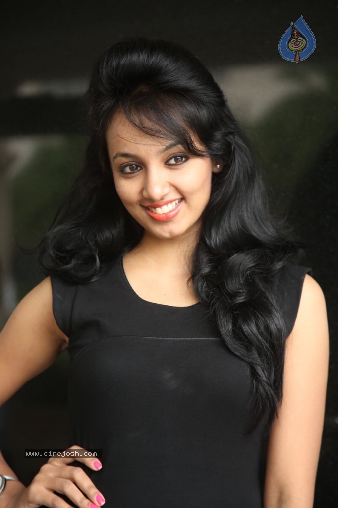 Tejaswi New Stills - 7 / 88 photos