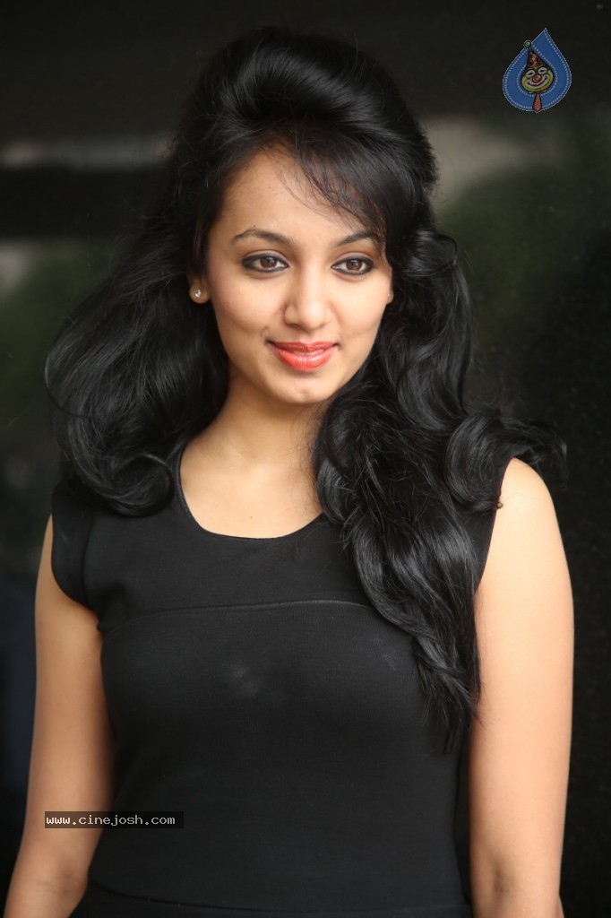 Tejaswi New Stills - 9 / 88 photos