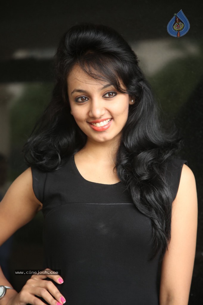 Tejaswi New Stills - 12 / 88 photos