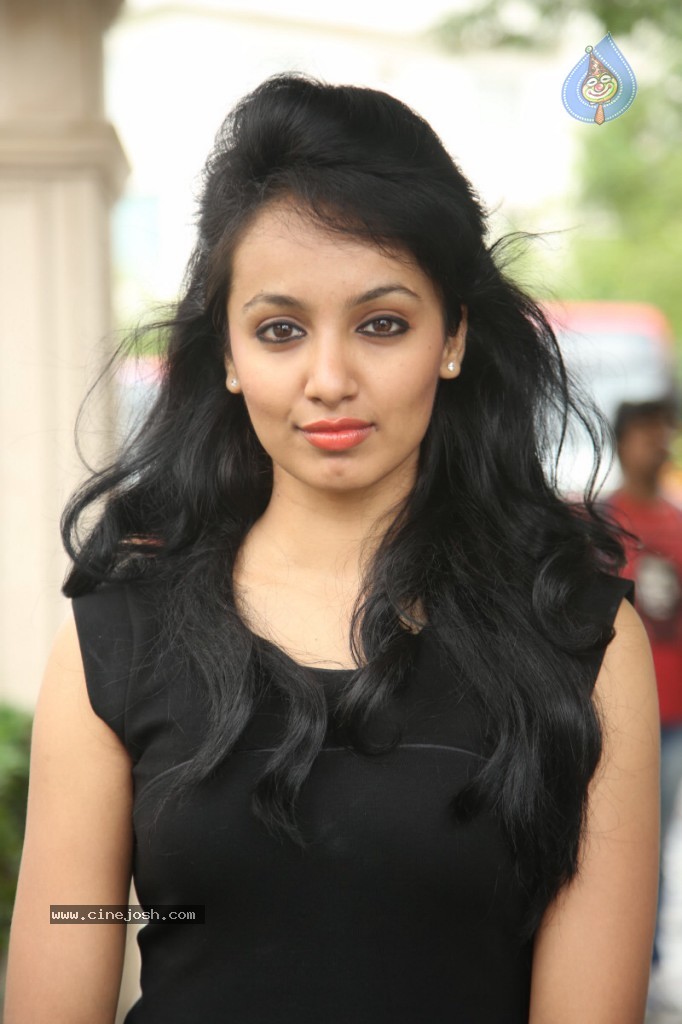 Tejaswi New Stills - 47 / 88 photos