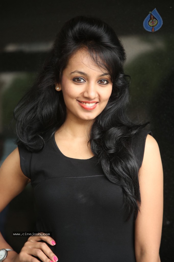 Tejaswi New Stills - 53 / 88 photos