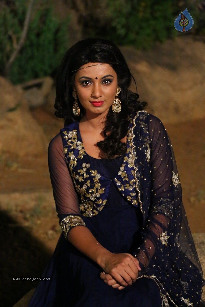 Tejaswi Photos - 17 / 45 photos