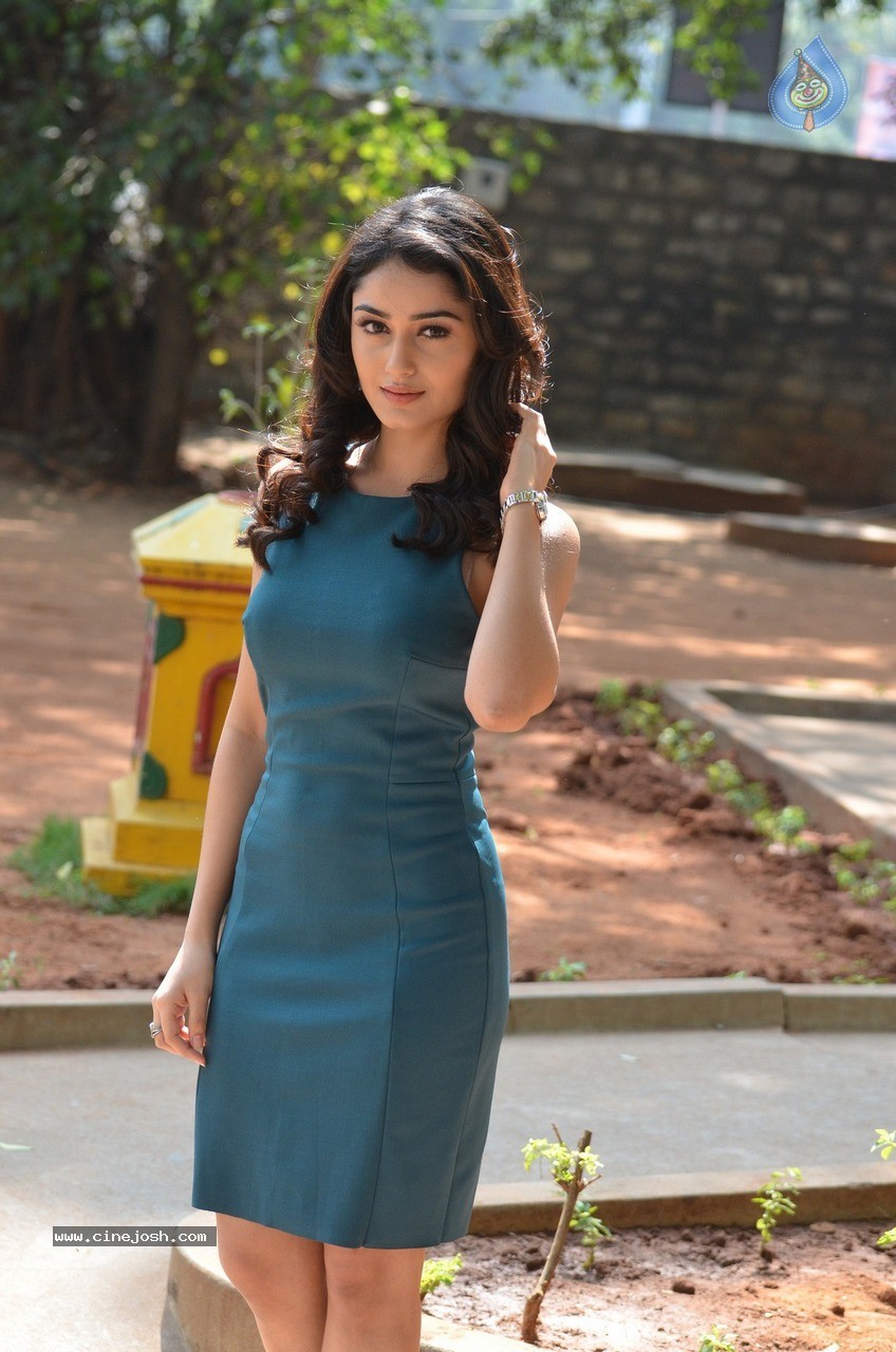 Tridha Choudhury Stills - 60 / 60 photos