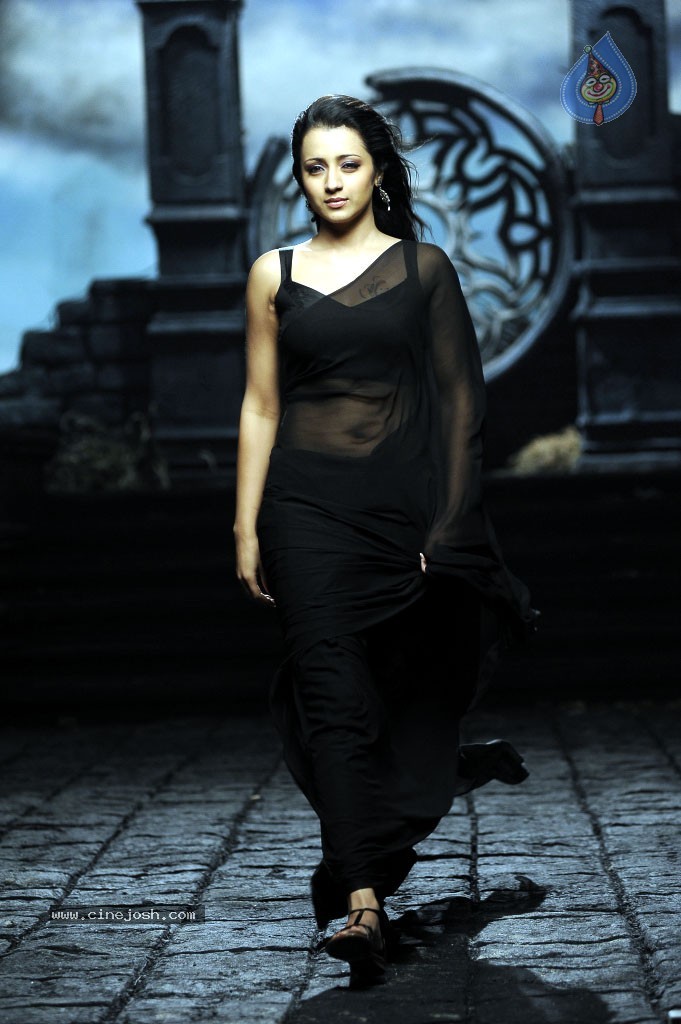Trisha Hot Gallery - 22 / 83 photos
