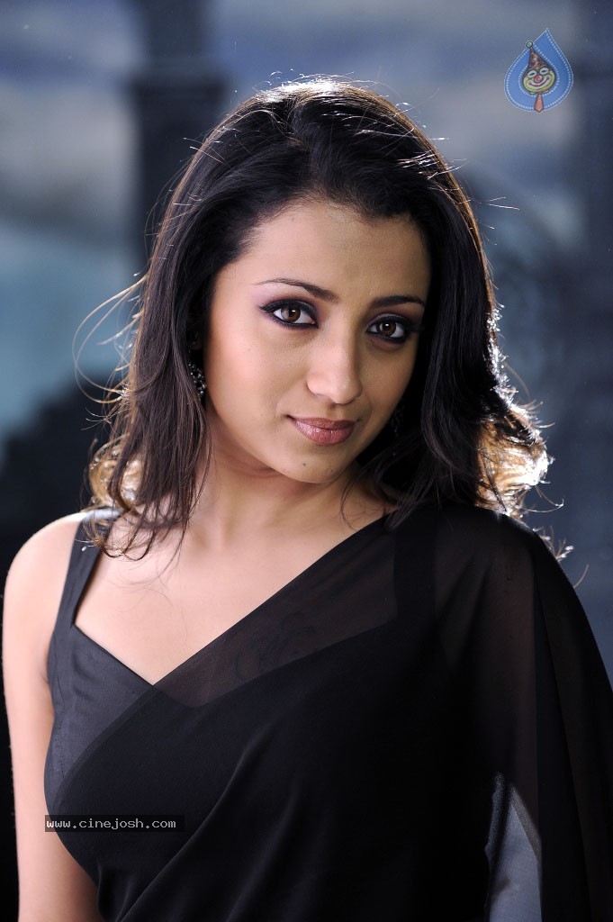 Trisha Hot Gallery - 40 / 83 photos