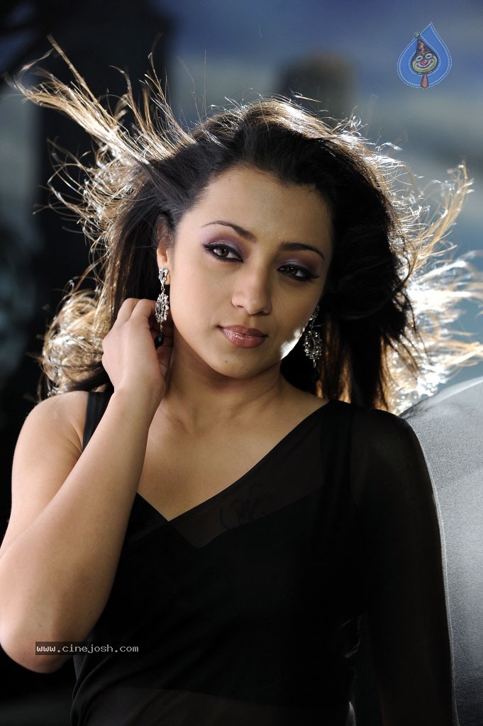 Trisha Hot Gallery - 53 / 83 photos