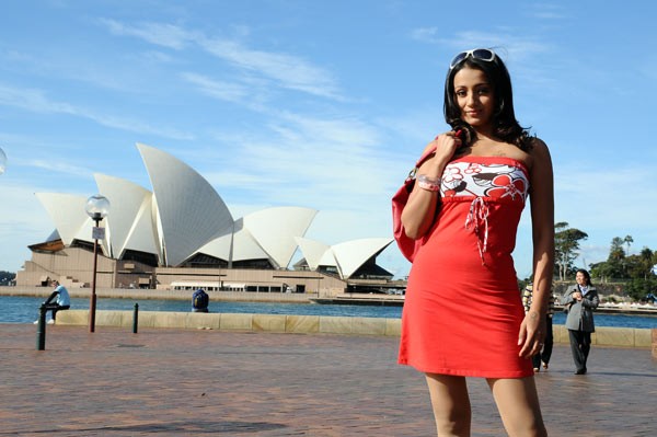 Trisha - 3 / 85 photos