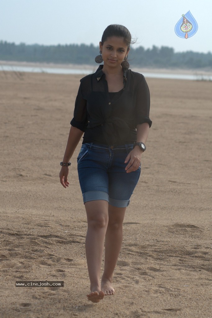 Trishala Shah New Photos - 39 / 64 photos