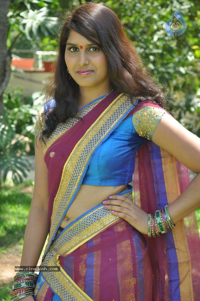 Tulasi Stills - 10 / 88 photos