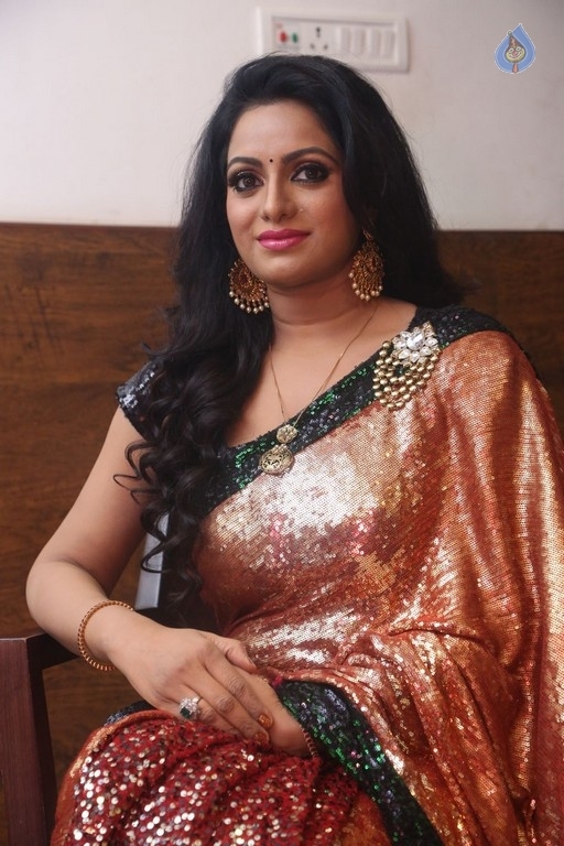 Udaya Bhanu New Photos - 15 / 55 photos